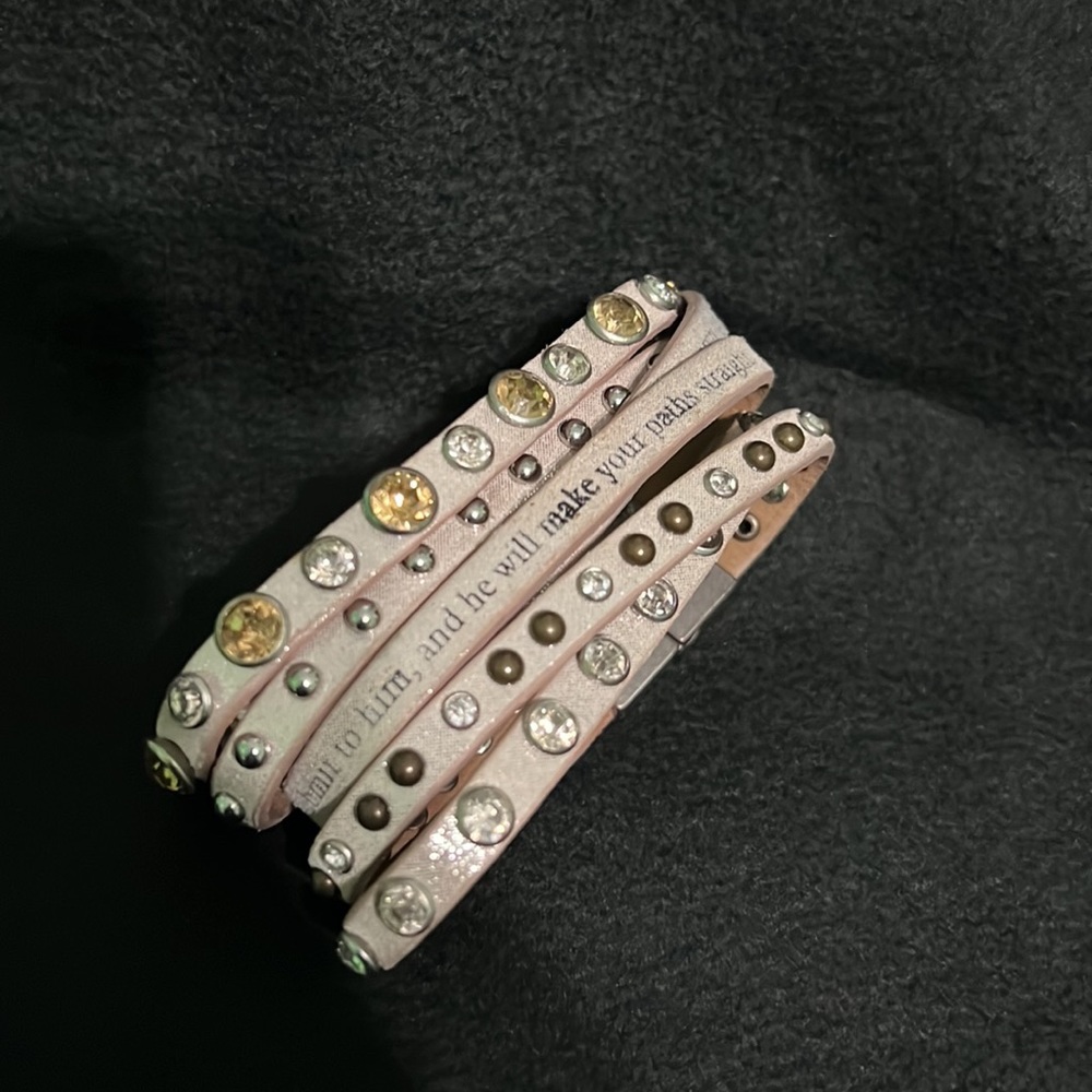 Good Work(s) bracelets - Picture 2 of 6